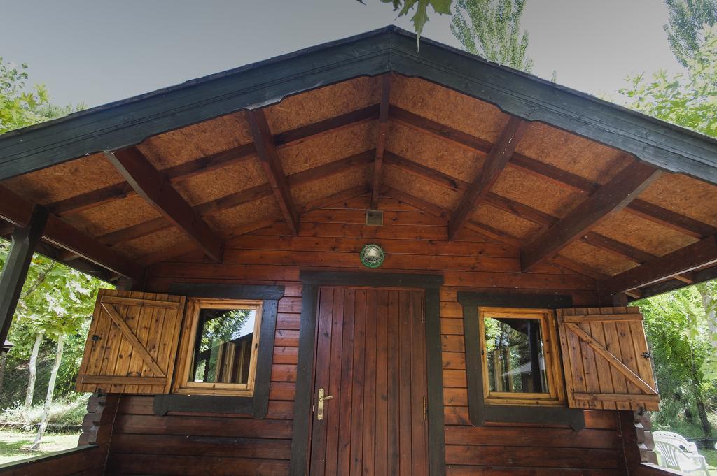 Camping & Bungalows Ligueerre De Cinca エクステリア 写真