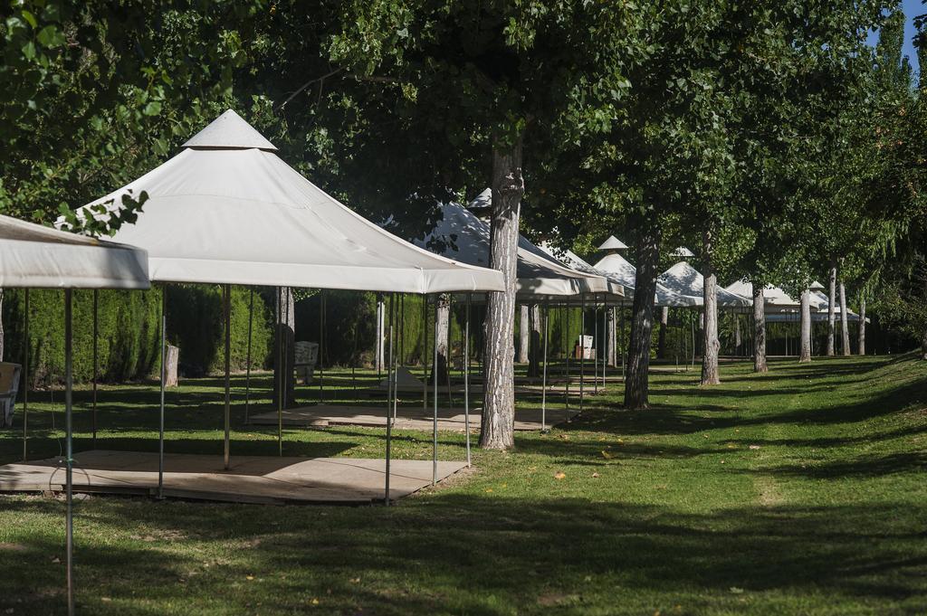 Camping & Bungalows Ligueerre De Cinca エクステリア 写真