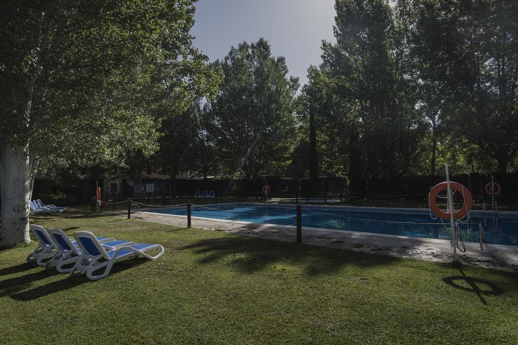 Camping & Bungalows Ligueerre De Cinca エクステリア 写真