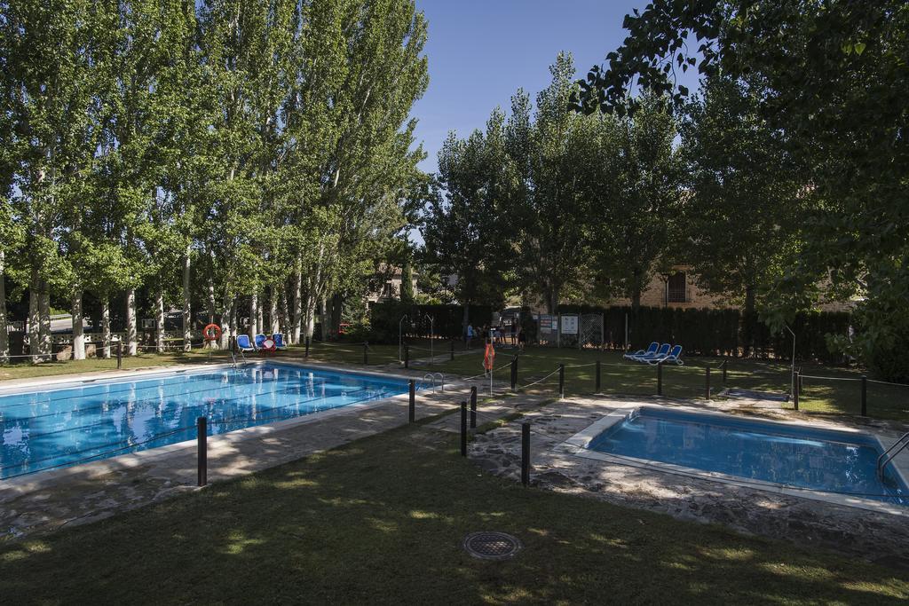 Camping & Bungalows Ligueerre De Cinca エクステリア 写真